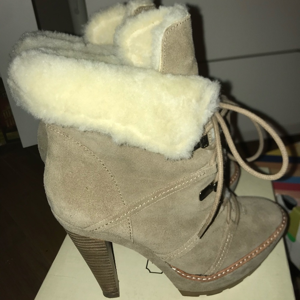 Coach Womens Sydney Kidsuede Clay Fur Lined Booties Sz 7.5M